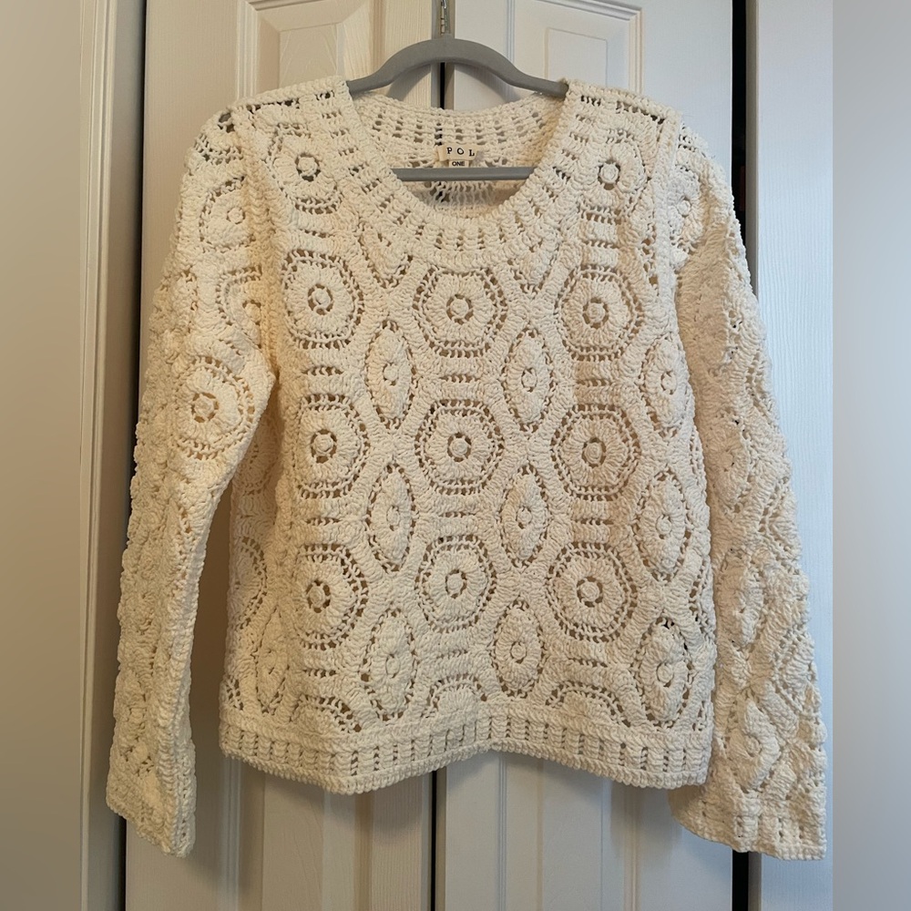 NEW! POL Women's Ivory Crochet Year Round Pull Over. NTW ONE SIZE fit sm-lg.
